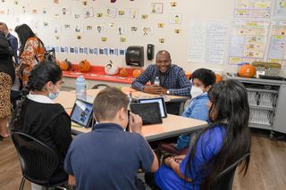 Jean-Claude Brizard meets with students.